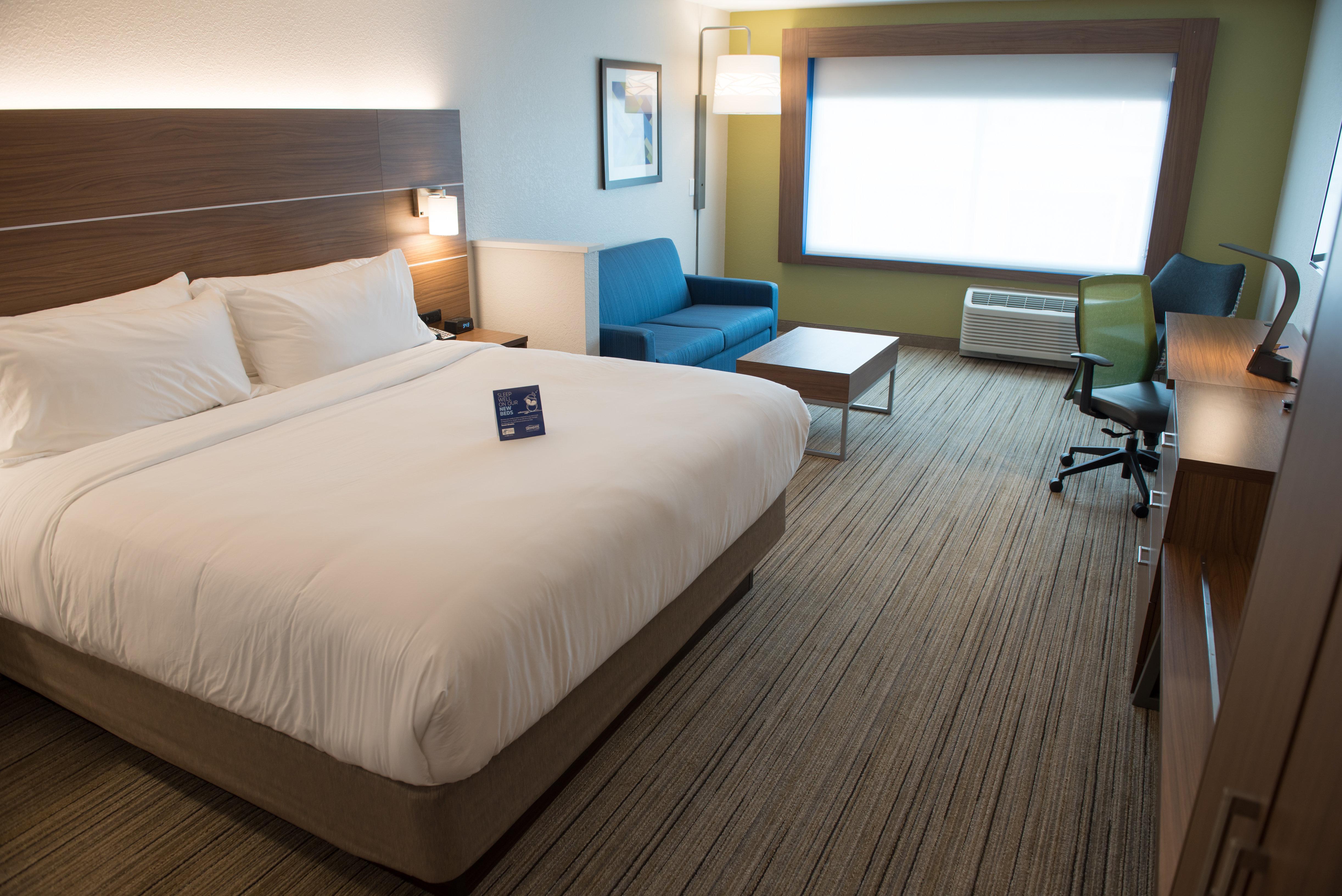 Holiday Inn Express & Suites - Dayton Southwest, An Ihg Hotel Exterior photo